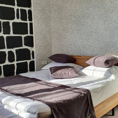 Jinjotel Gyumri Bagian luar foto